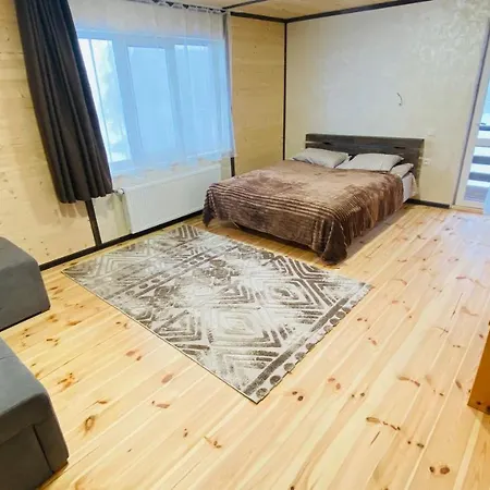 別荘 бо&не ヤブルニツァ