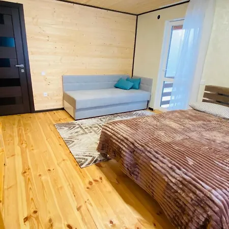 бо&не ヤブルニツァ